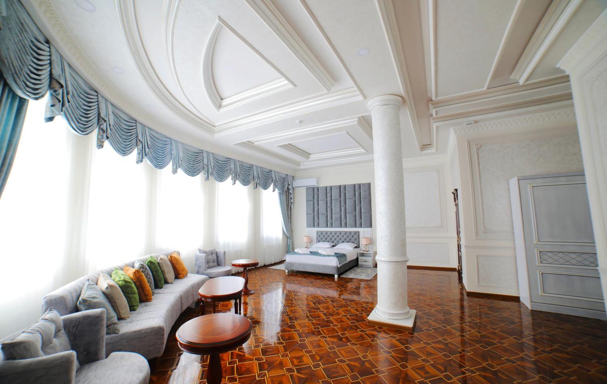Bravolyuks Hotel Ургенч Екстер'єр фото