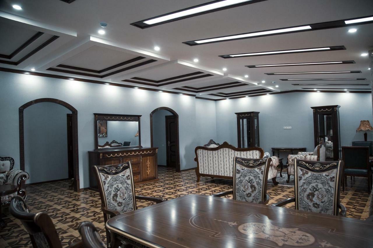 Bravolyuks Hotel Ургенч Екстер'єр фото
