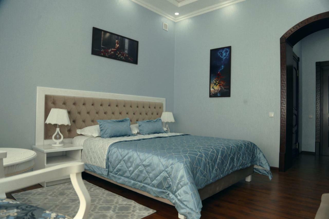 Bravolyuks Hotel Ургенч Екстер'єр фото