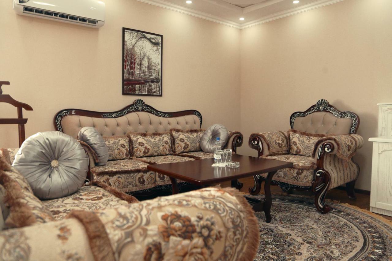 Bravolyuks Hotel Ургенч Екстер'єр фото