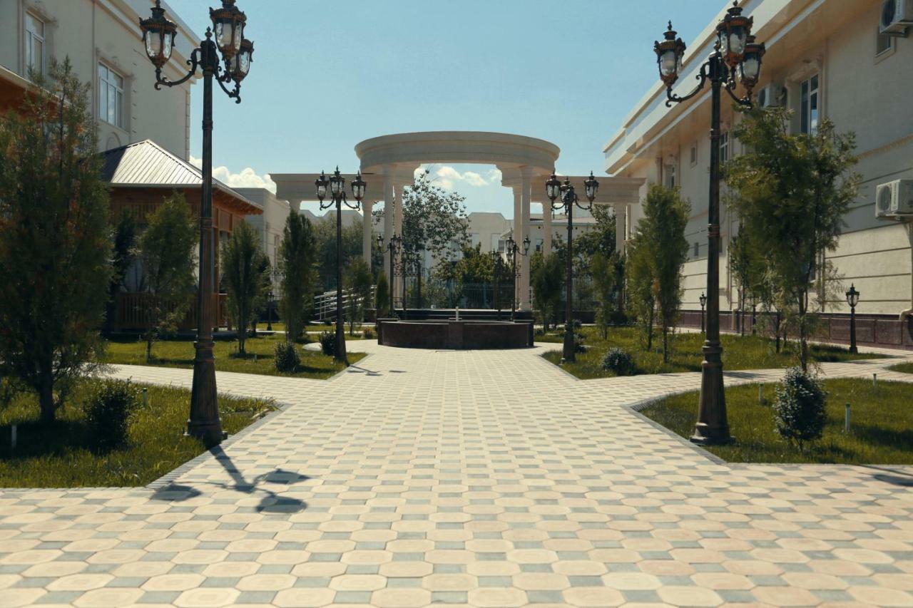 Bravolyuks Hotel Ургенч Екстер'єр фото