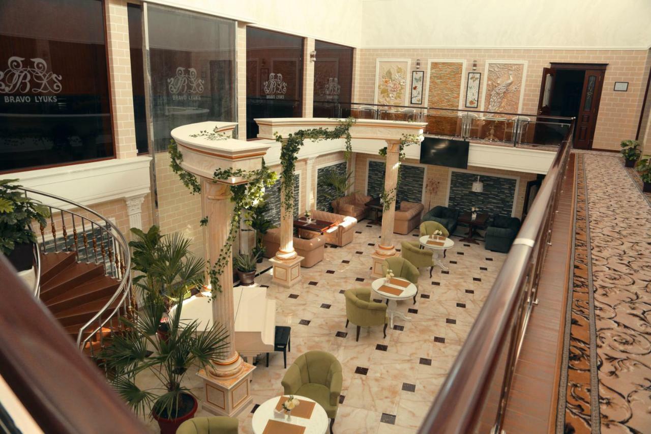Bravolyuks Hotel Ургенч Екстер'єр фото